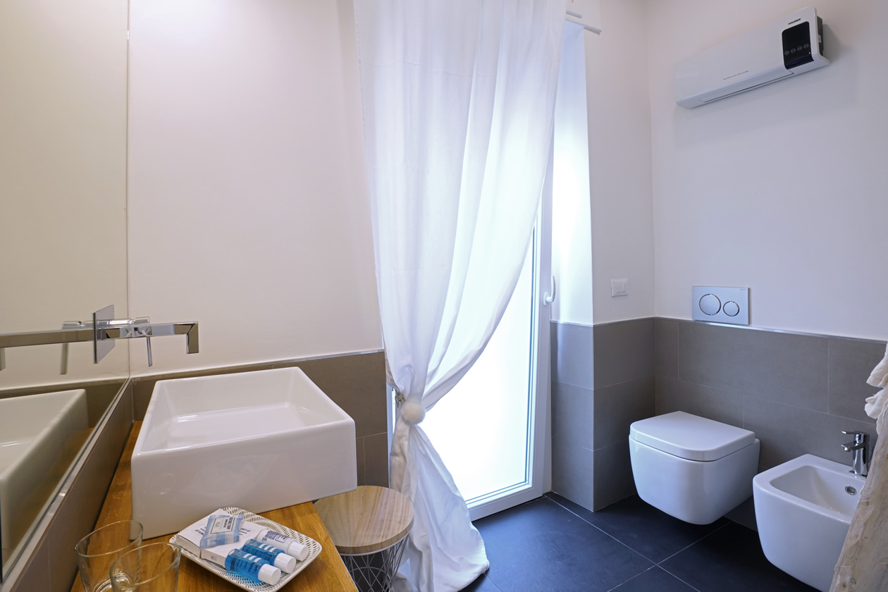 Camera L - Galleria 38