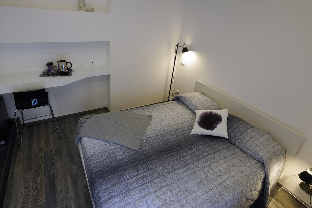 Camera L - Galleria 38