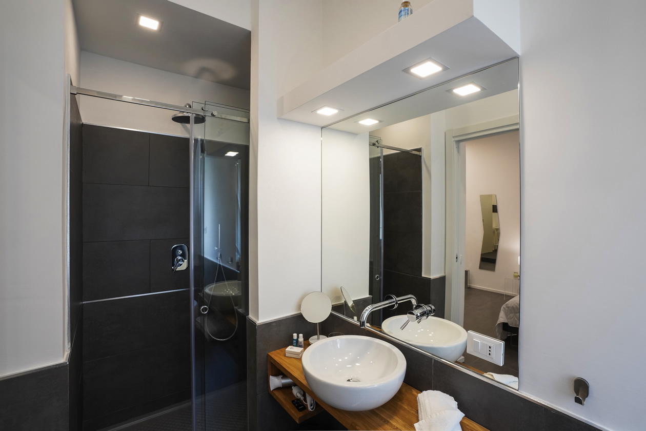 Camera H - Galleria 38