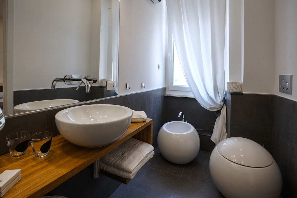 Camera H - Galleria 38